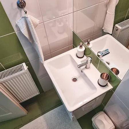 Alojamento de Acomodação e Pequeno-almoço Szivárvány Panzió